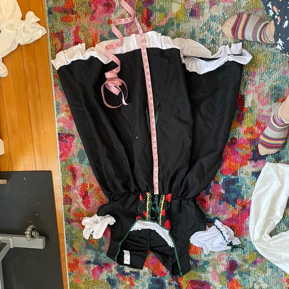 Bavarian Oktoberfest Dress - Picture 3 of 7